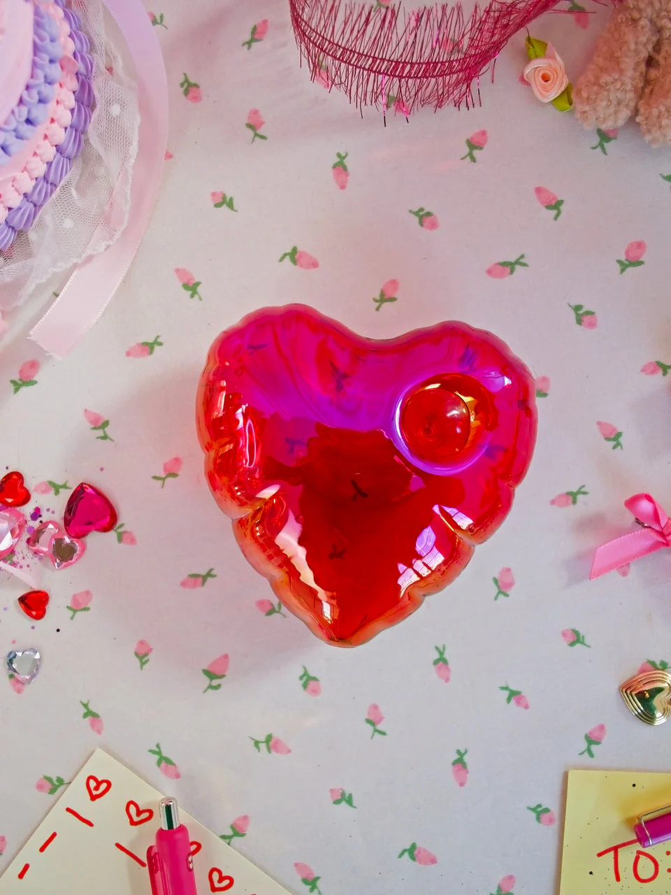 Balloon Heart Pipe - Red