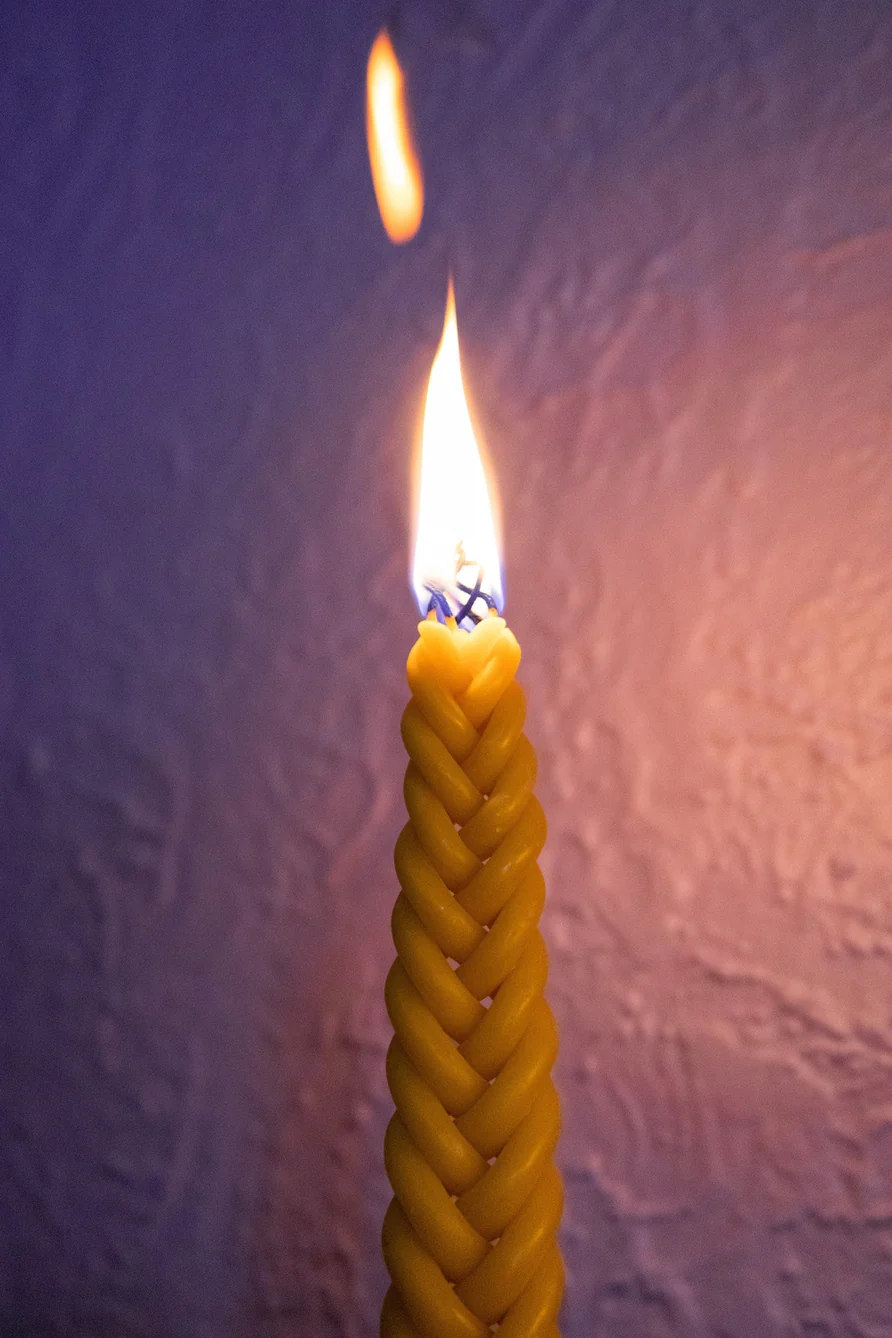 Braided Beeswax Candle - 5 Wick - Image 2