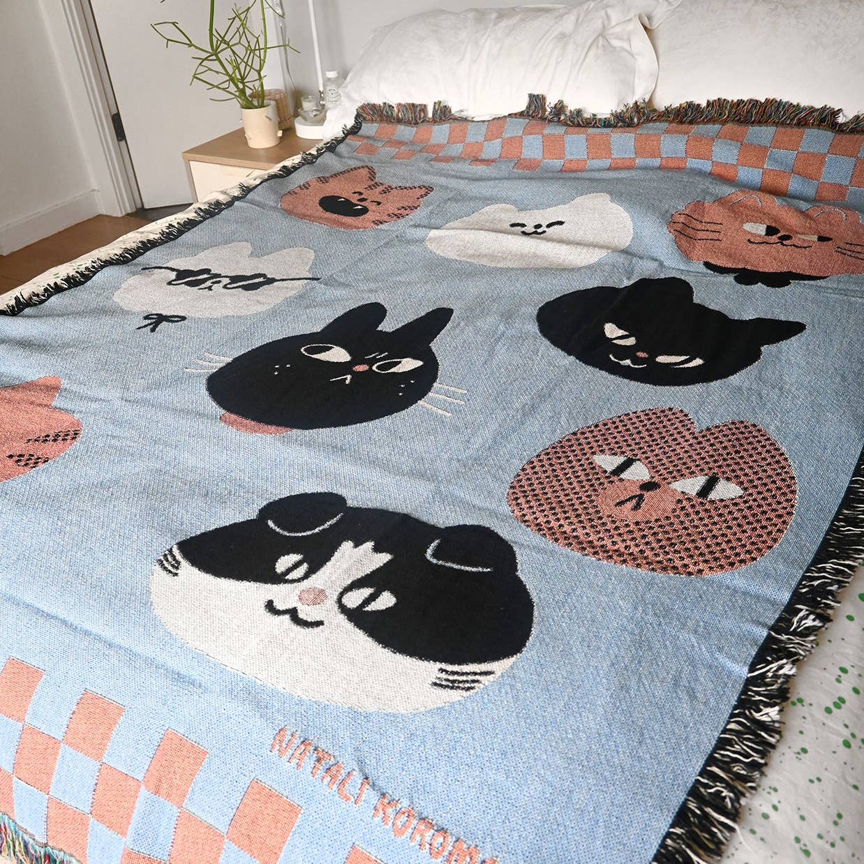 "Cats" Throw Blanket - Image 2