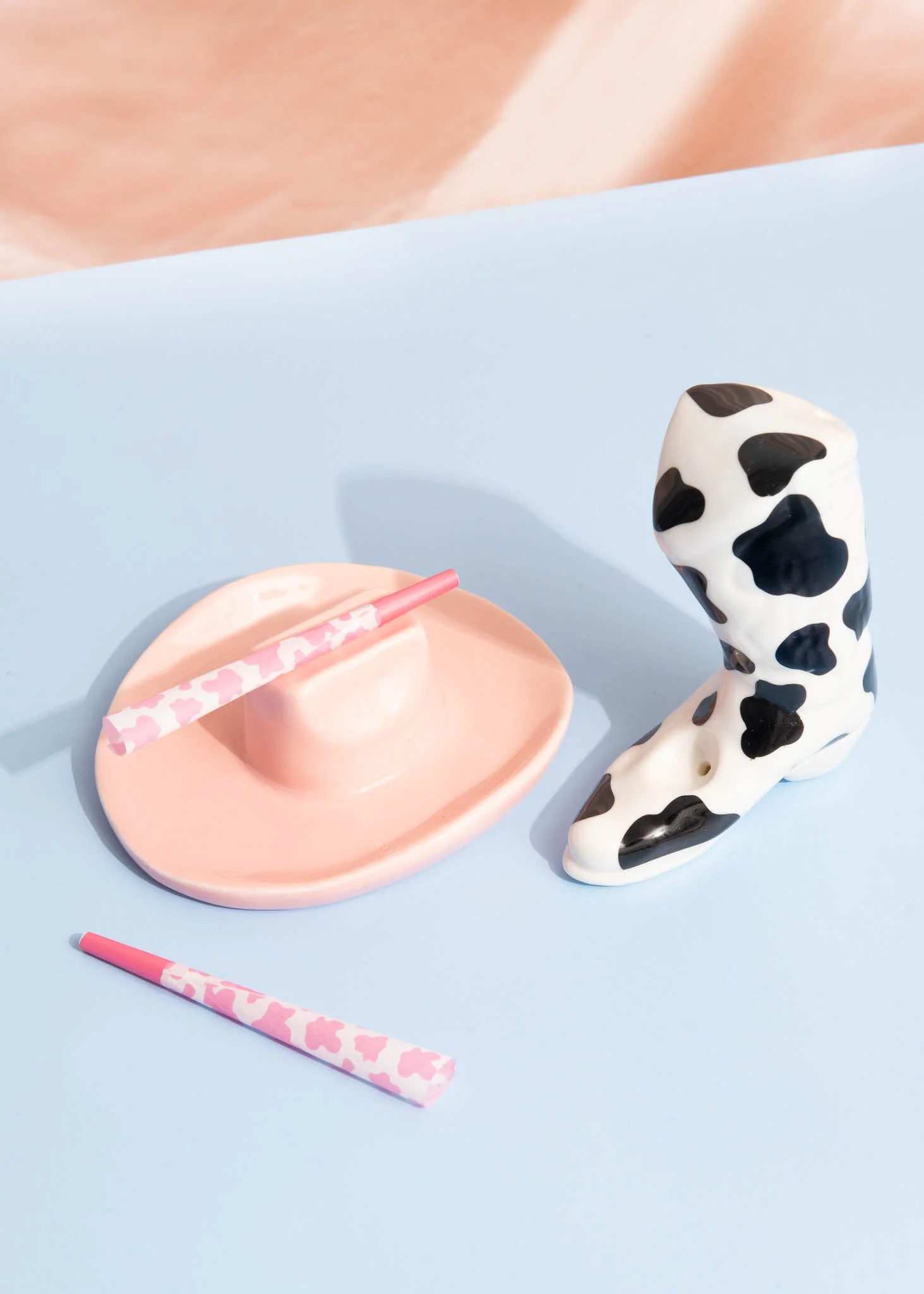 Cowboy Hat Ashtray - Pink - Image 2