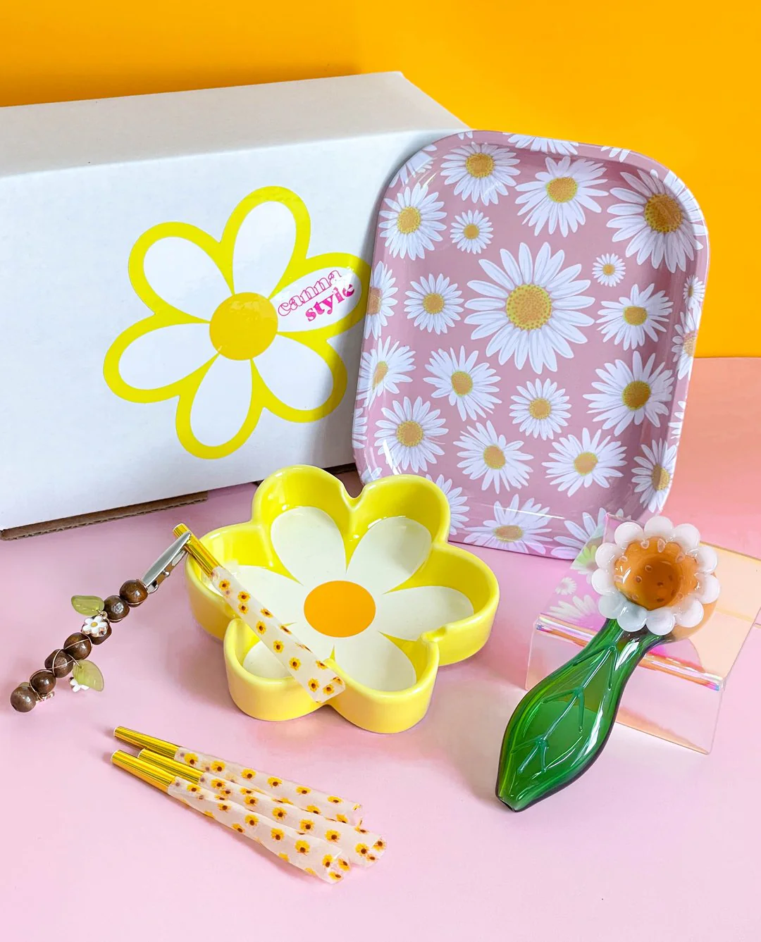 Retro Daisy Ashtray - Image 3