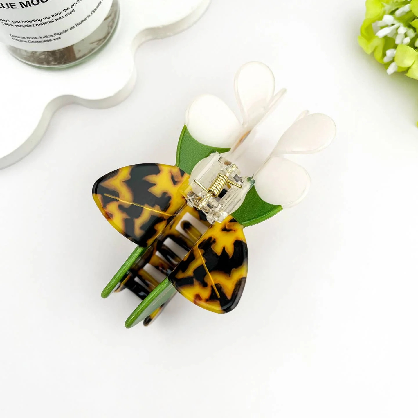 Daisy Flower Hair Claw Clip - Image 3