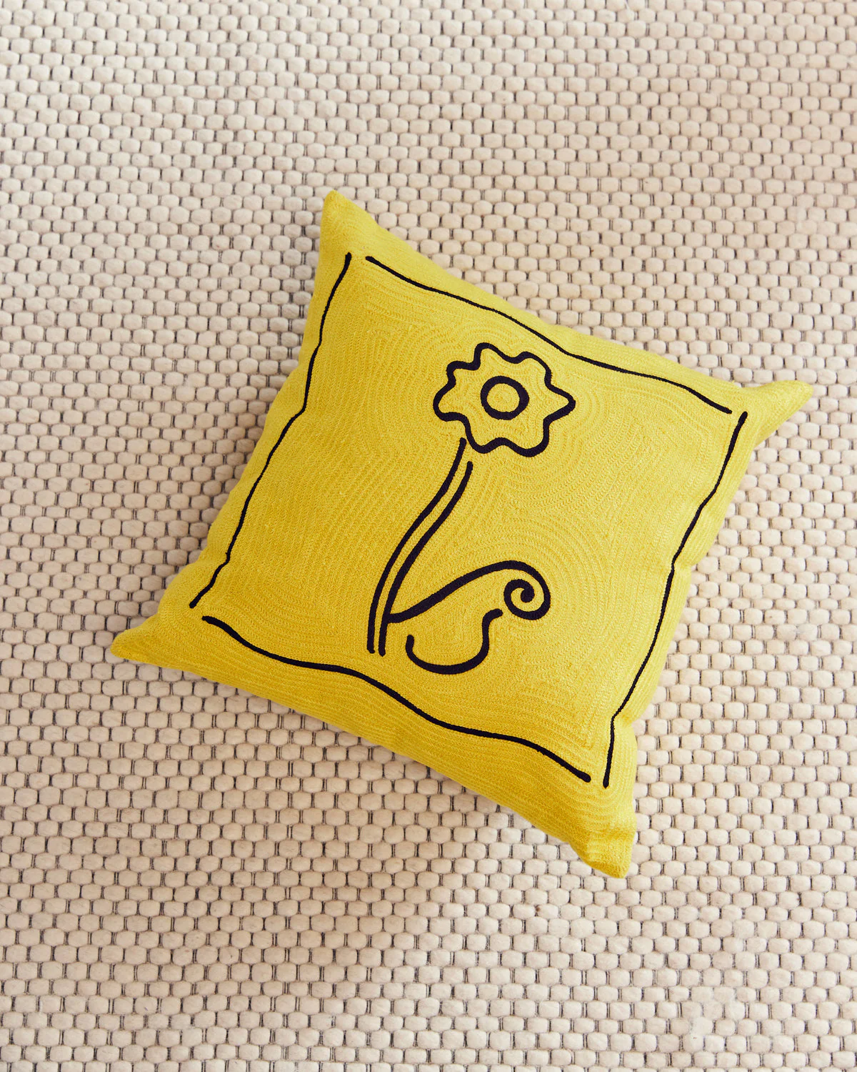 Daisy Pillow - Image 2
