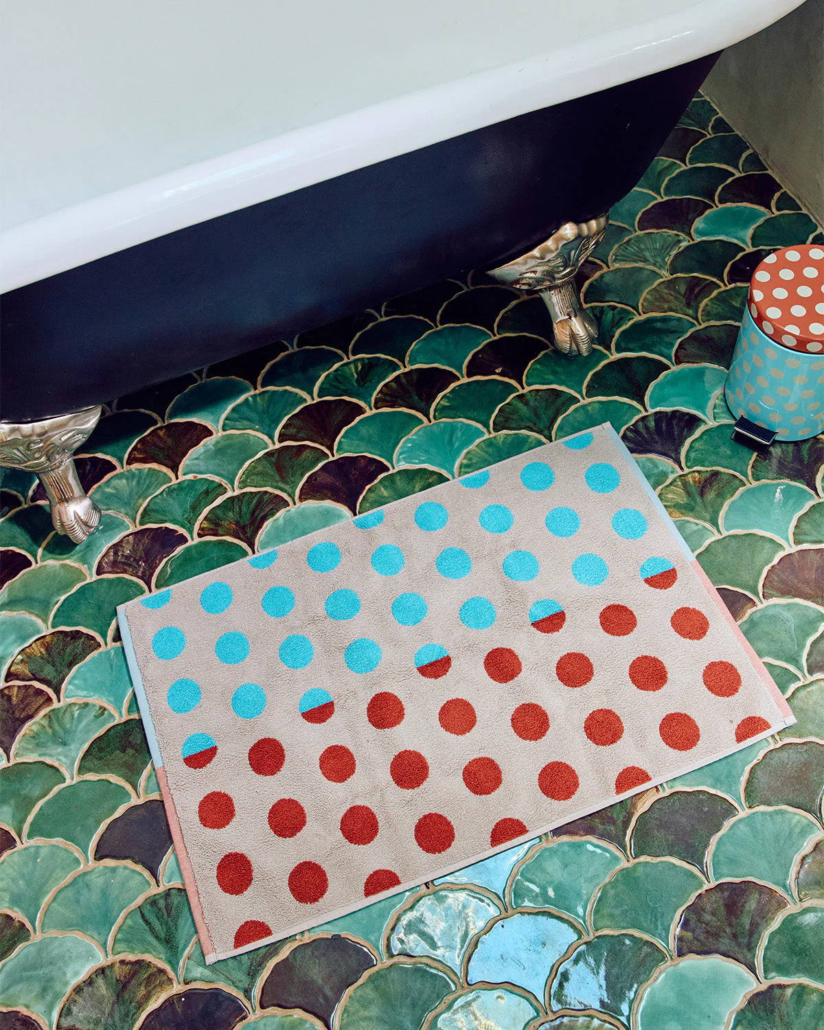 Dot Towels Bath Mat - Pearl Dot - Image 2
