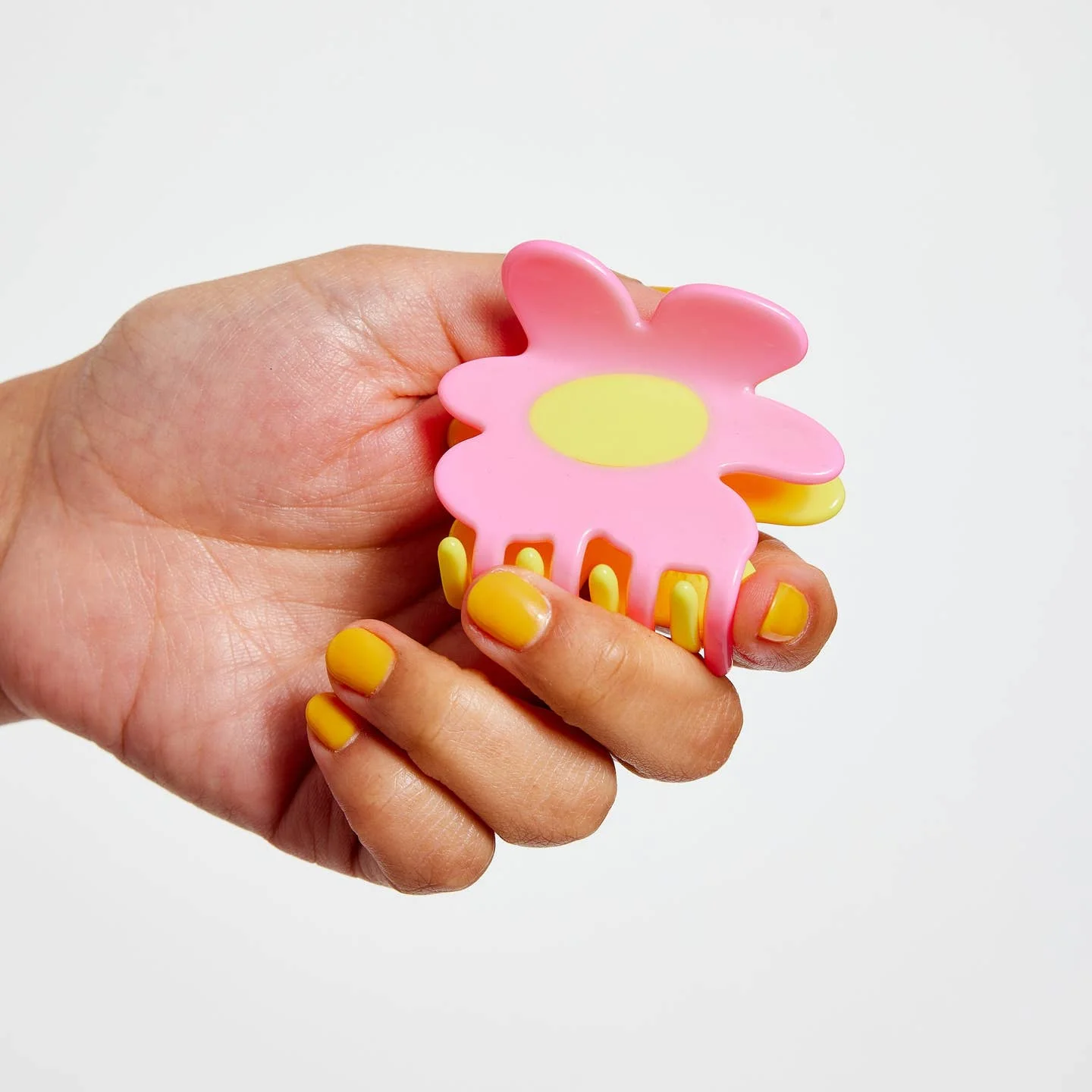 Flower Claw in Yellow + Pink - Image 4
