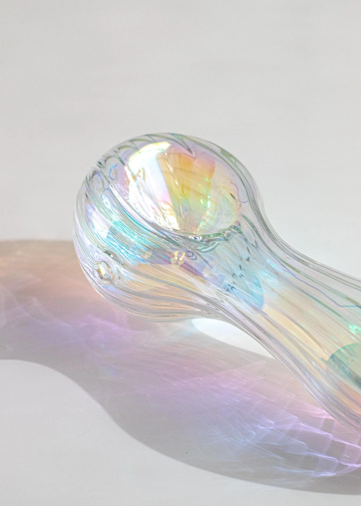Iridescent Swirl Spoon Pipe - Image 2