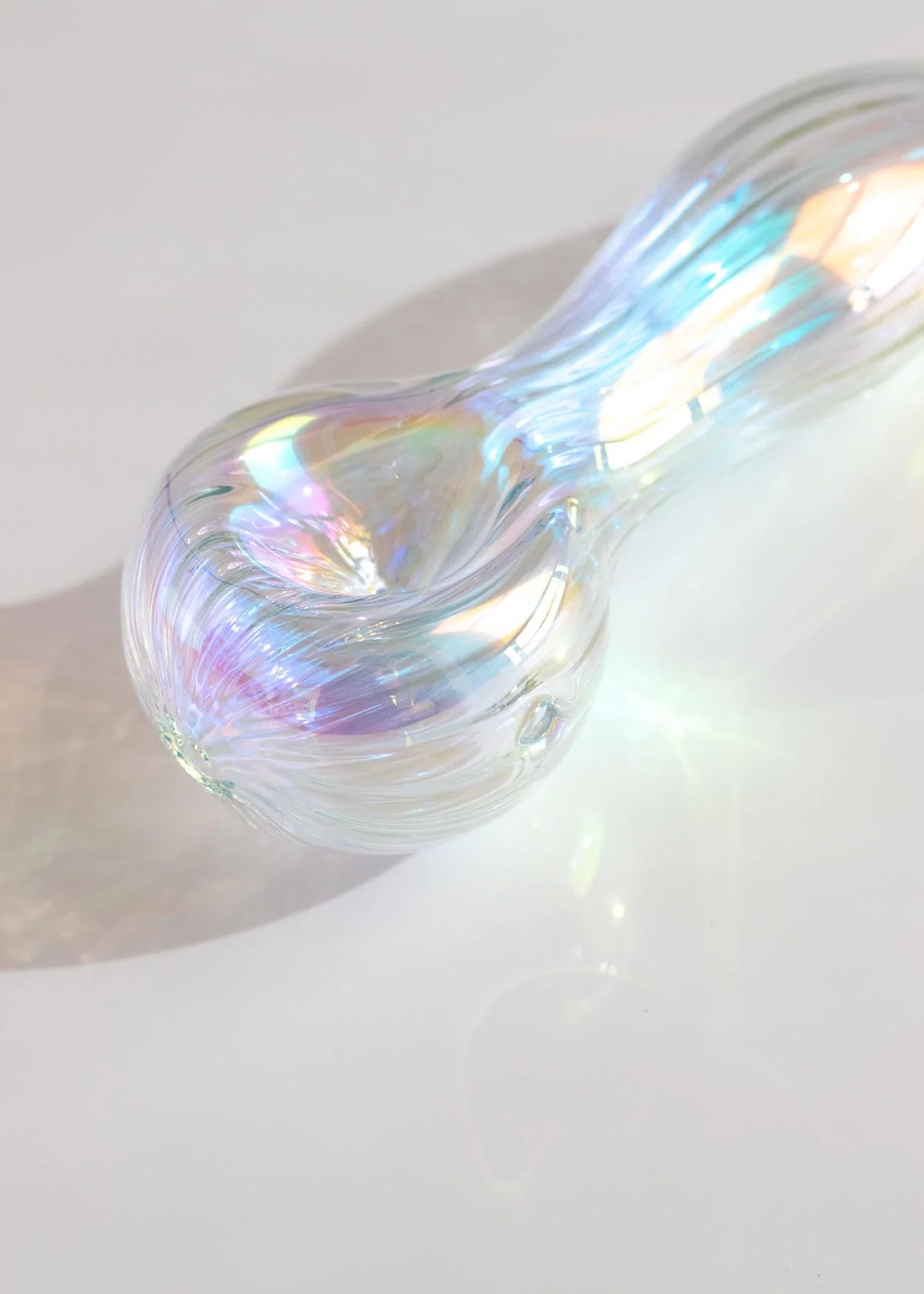 Iridescent Swirl Spoon Pipe - Image 4