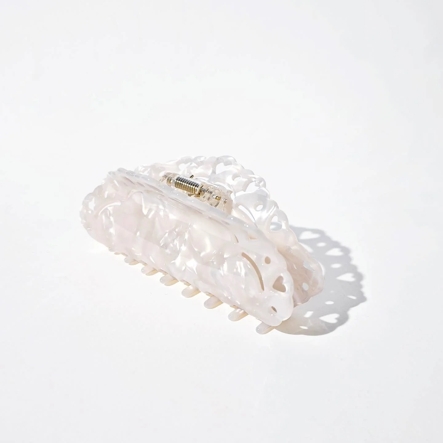 Lace Claw - Cream - Image 2