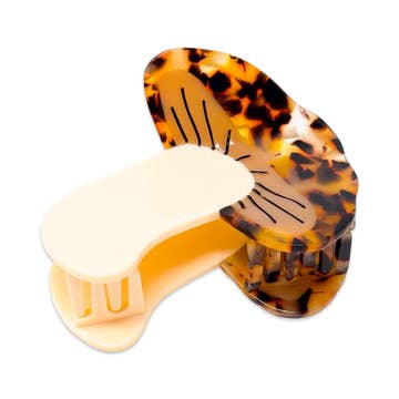 Midi Shiitake Hair Claw - Image 4