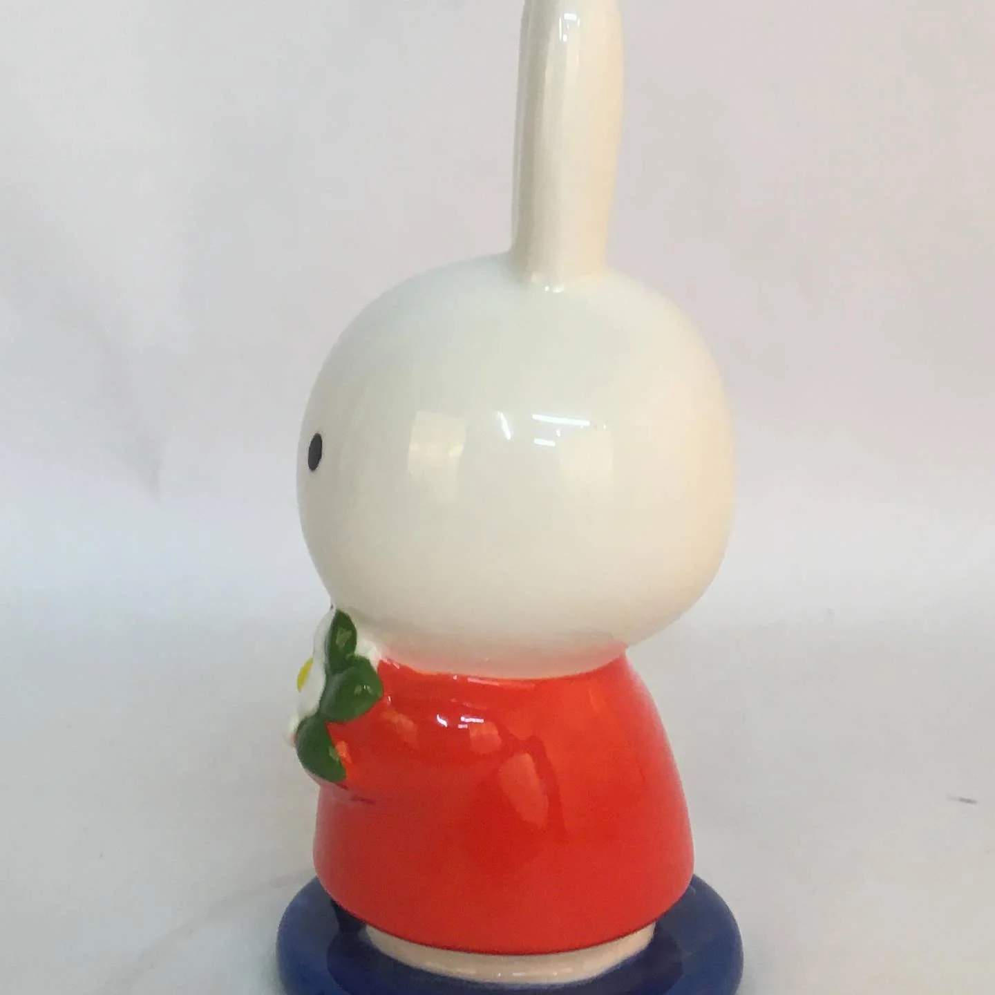 Miffy Daisy Bouquet Figurine - Image 2