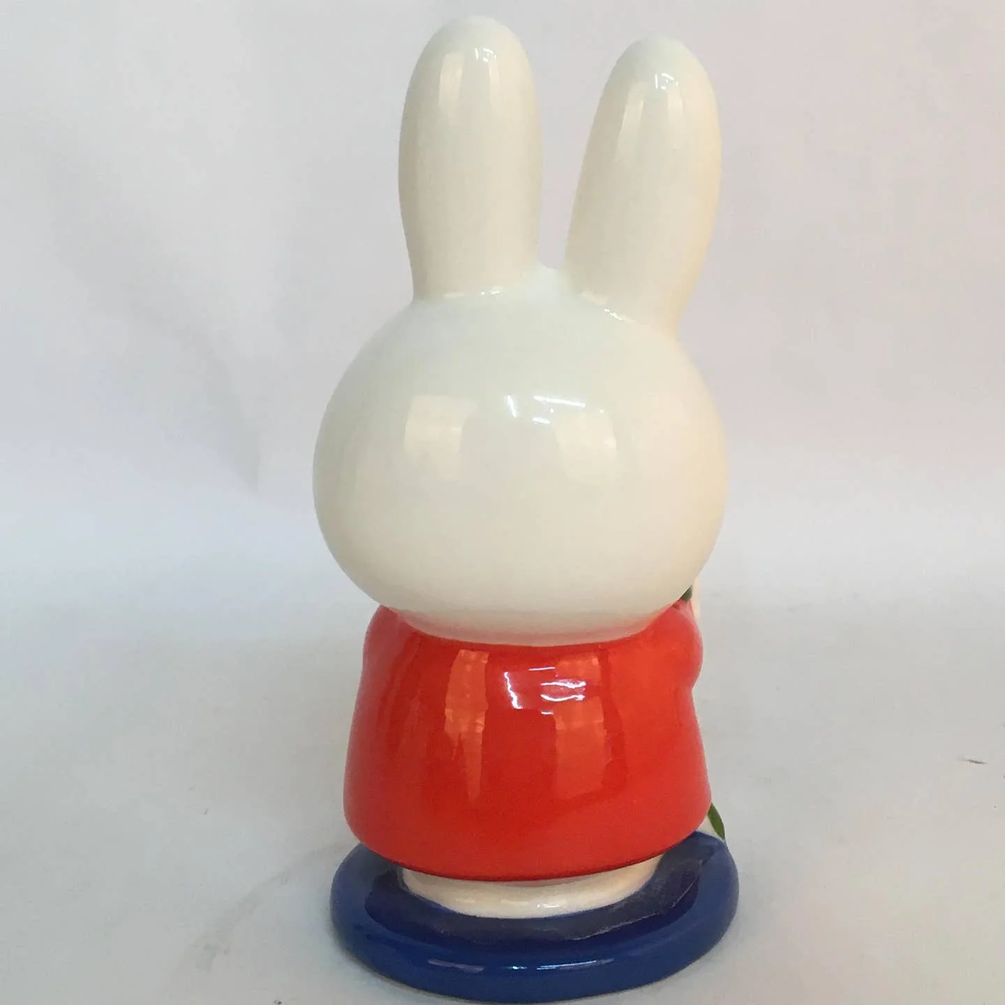 Miffy Daisy Bouquet Figurine - Image 3
