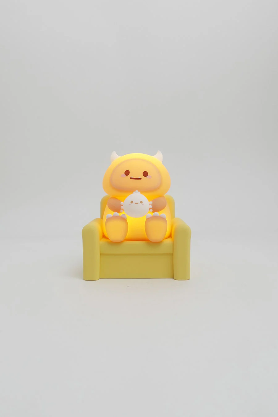 Mini Hank Yeti on Couch Ambient Light - Image 2
