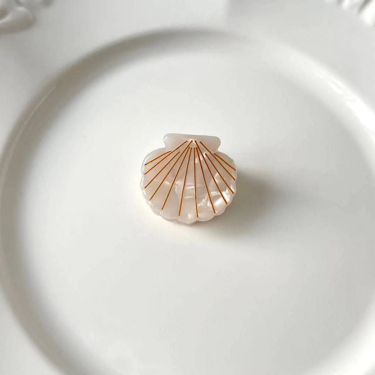 Mini Seashell Claw