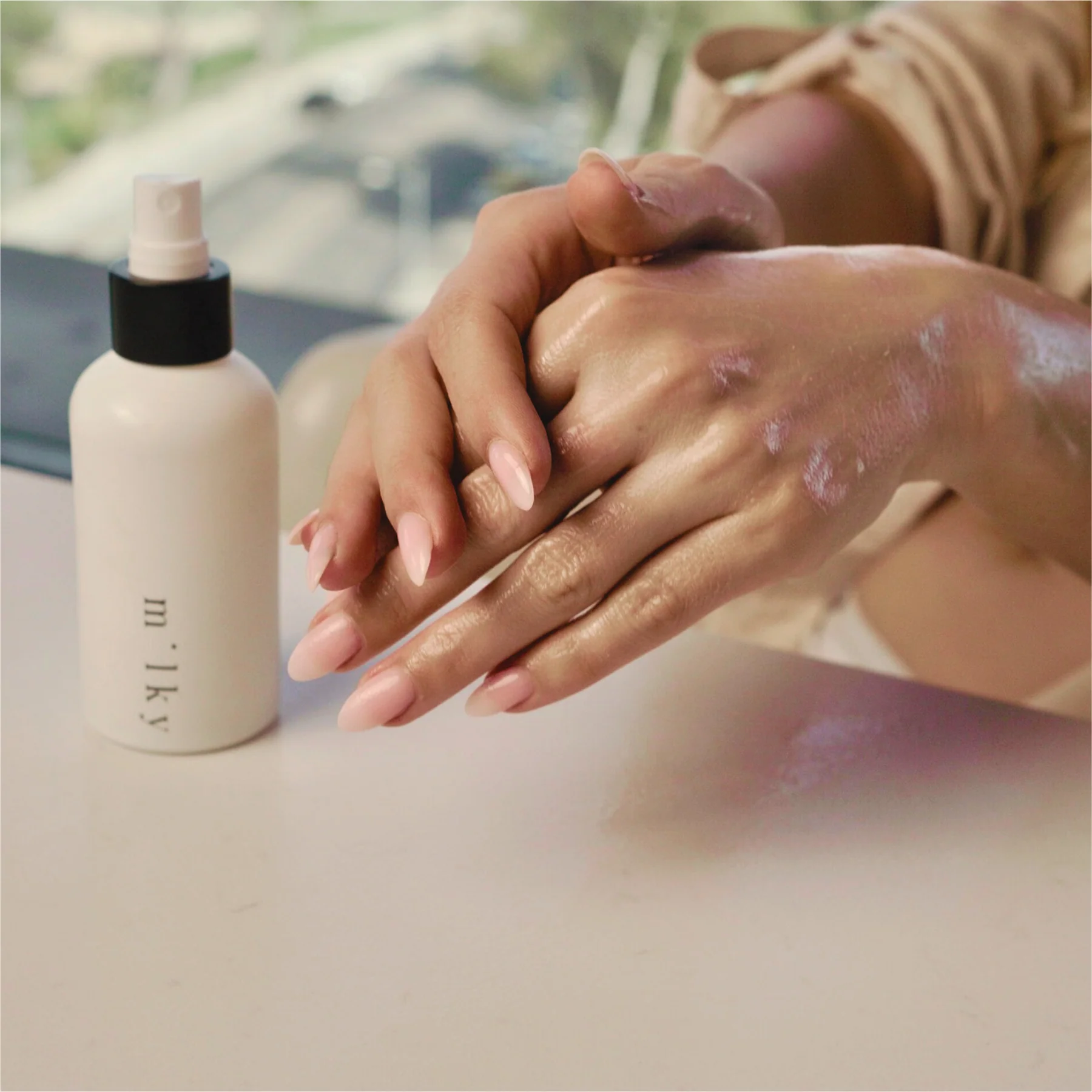 Original Milky Spray Lotion - Image 4