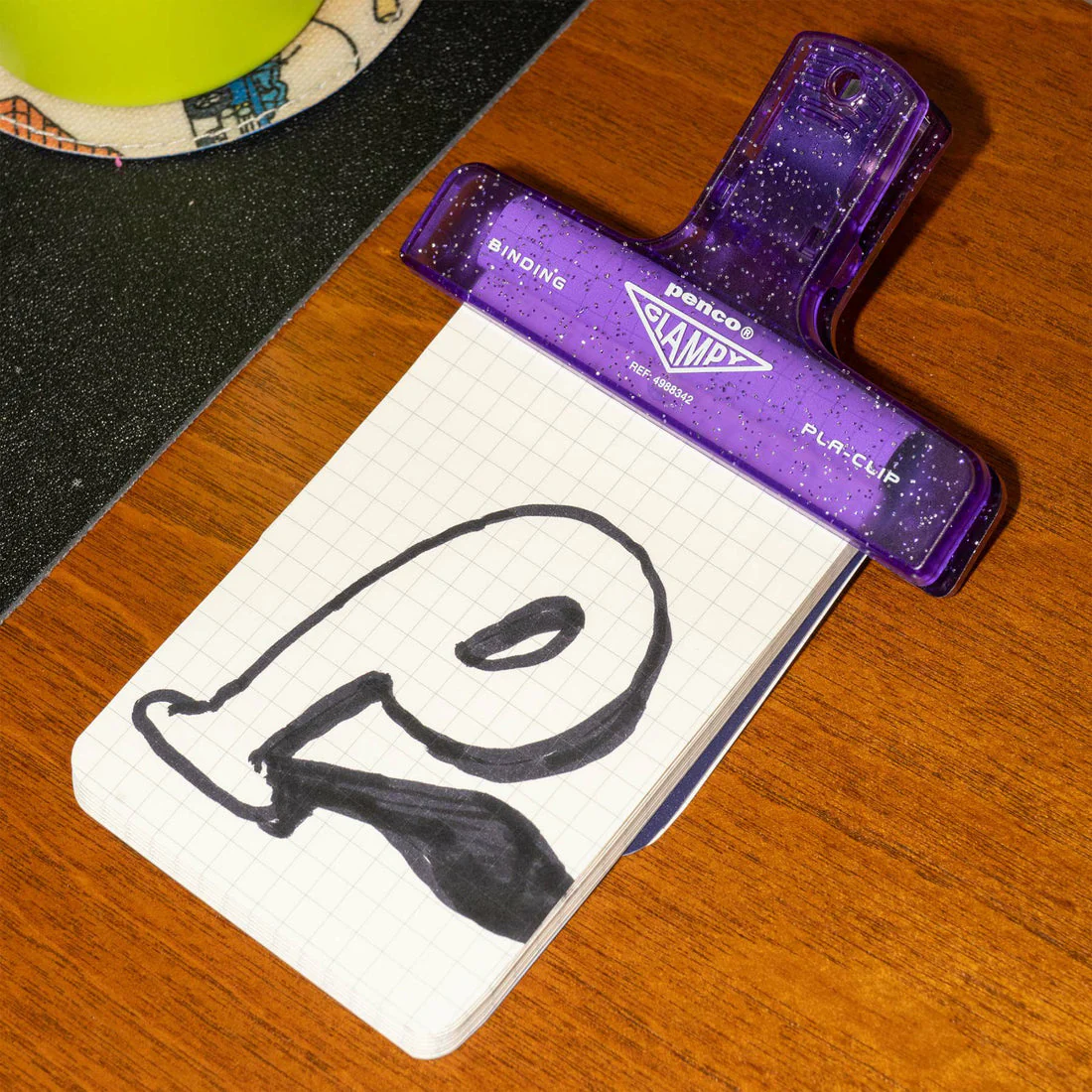 Plastic Clip Glitter - Purple - Image 5