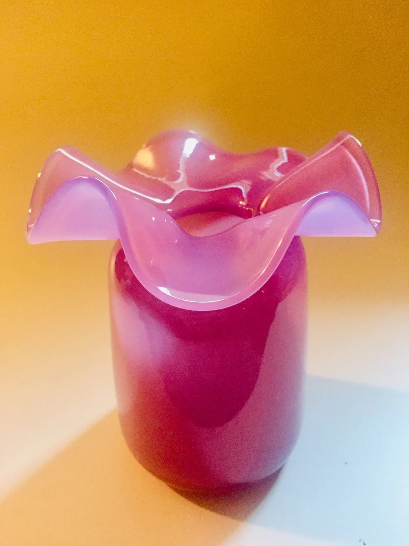 Ruffle Bud Vase - Image 2