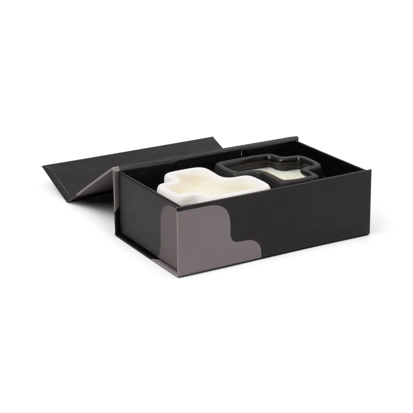 Jigsaw 4 oz Candle Boxed Set - Salted Air & Smoked Woods - Image 3