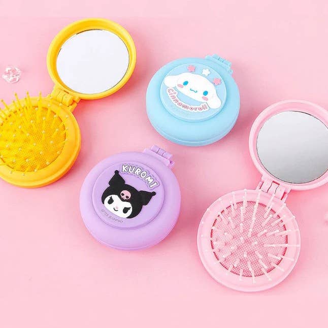 Sanrio Characters Mirror + Brush - Image 2