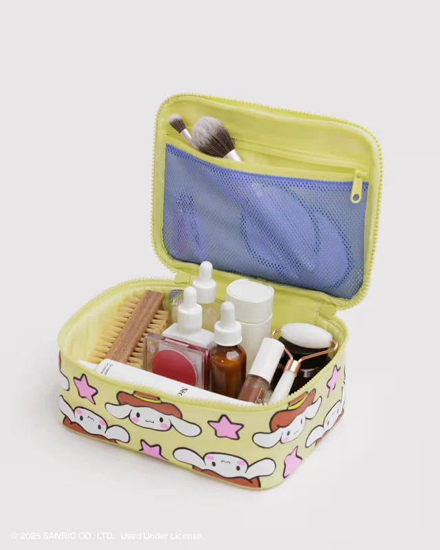 Small Cosmetic Case - Cinnamoroll Western - Image 2