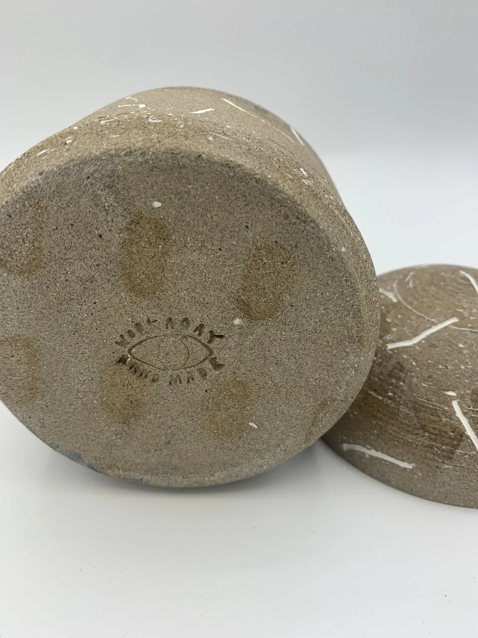 Small Sand Confetti Container - Image 4