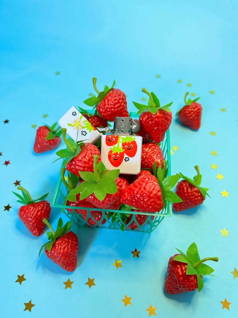 Sweet Strawberry Lighter - Image 2
