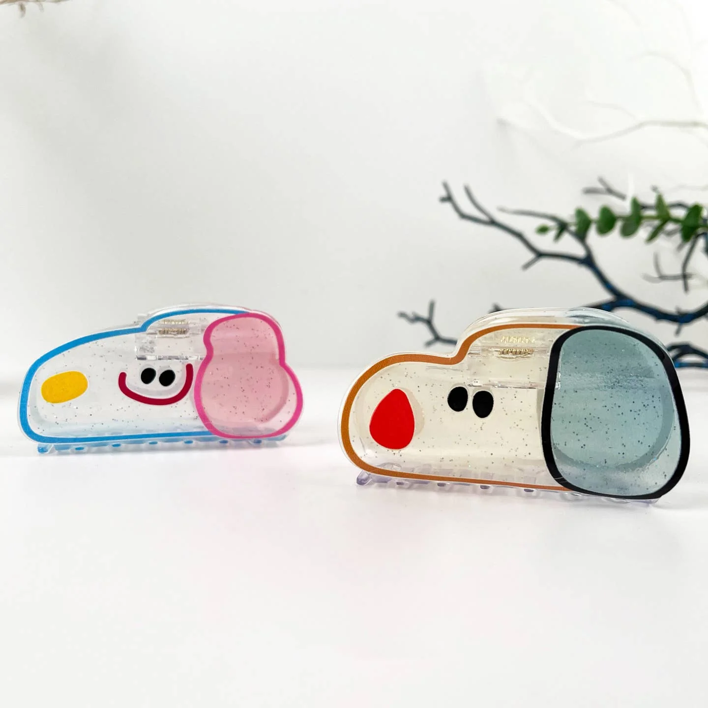 Translucent Glitter Dog Hair Claw Clip