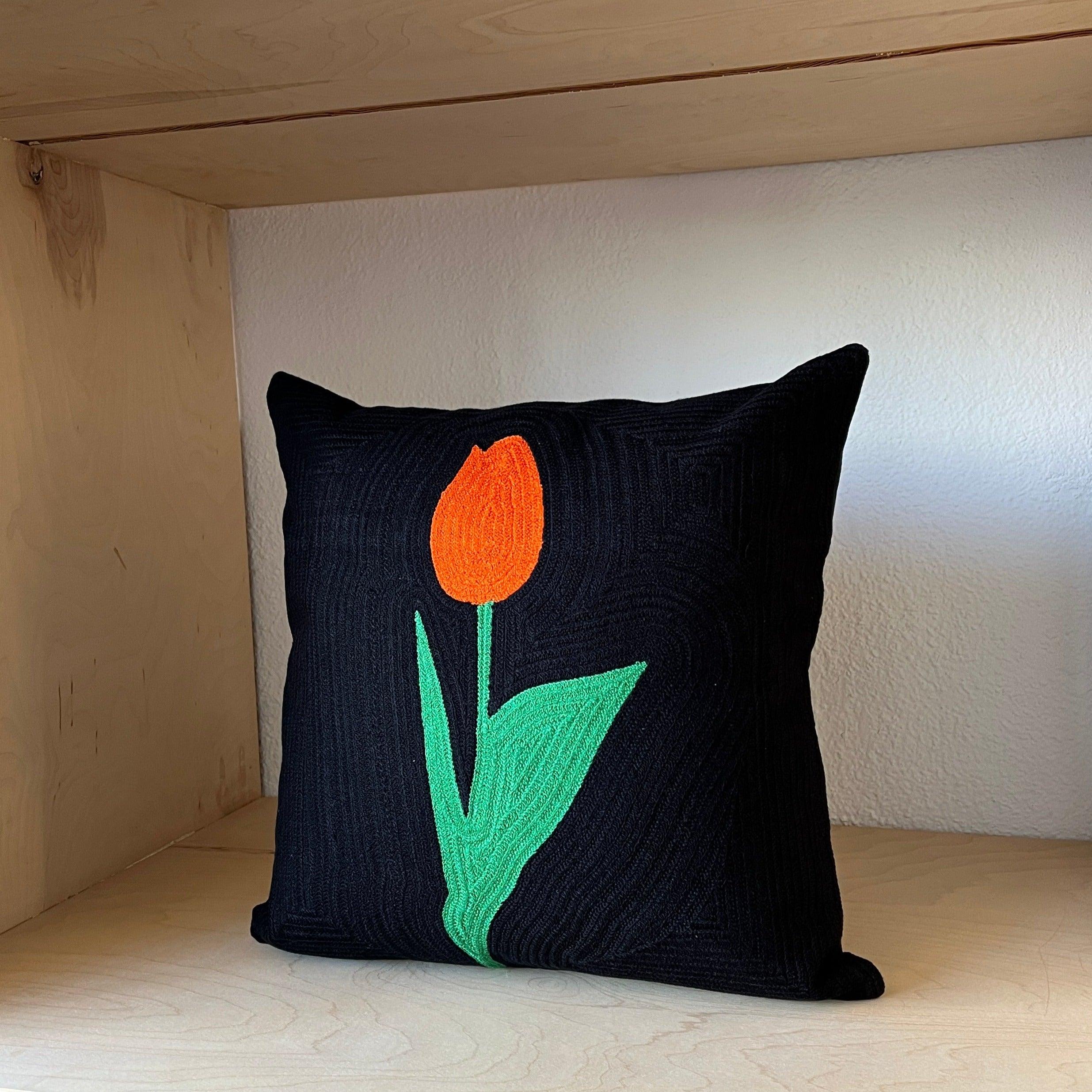 Tulip Pillow